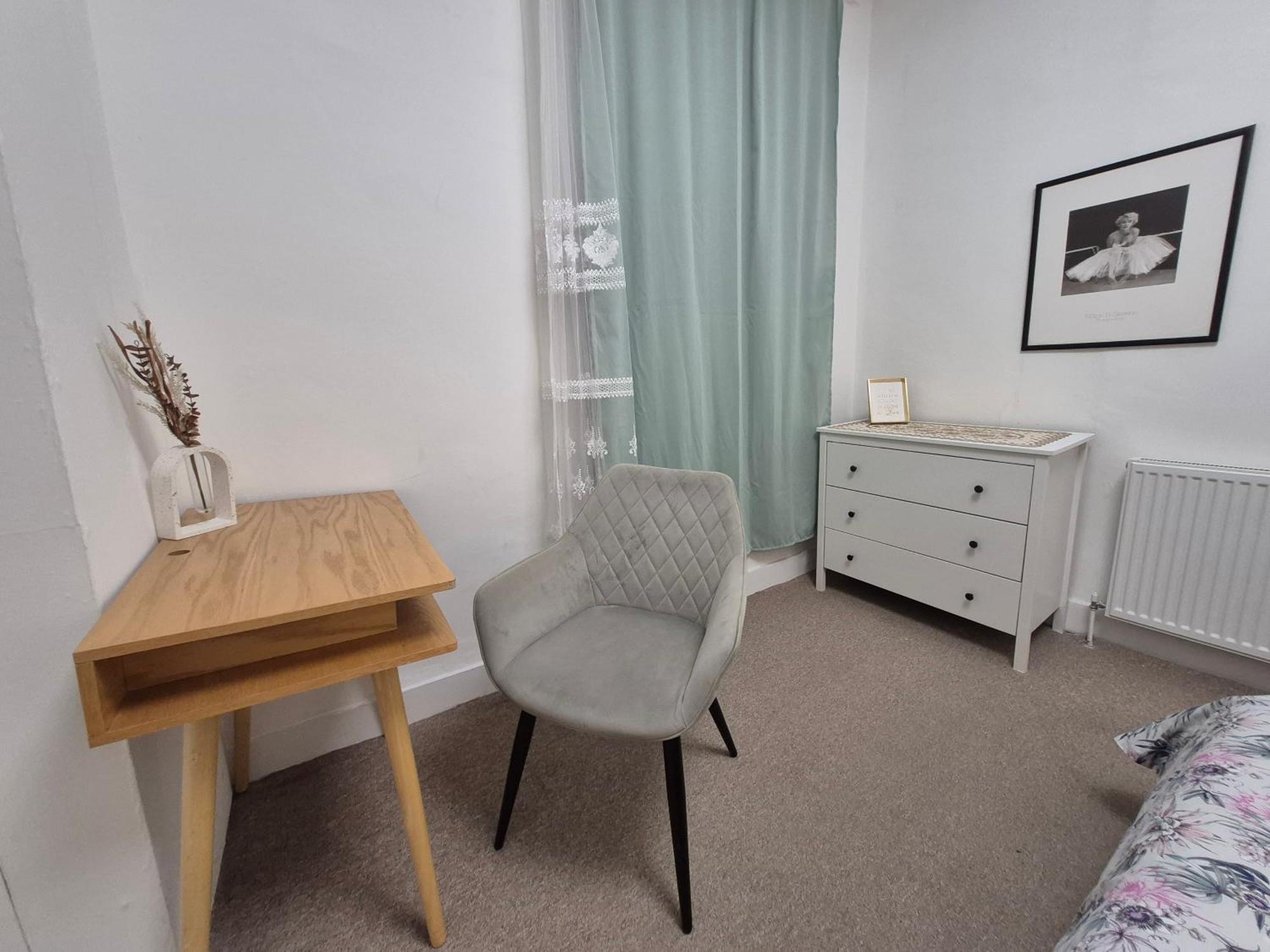 Stylish And Bright Flat In London N8 Turnpike Lane - Piccadilly Line Apartment ภายนอก รูปภาพ