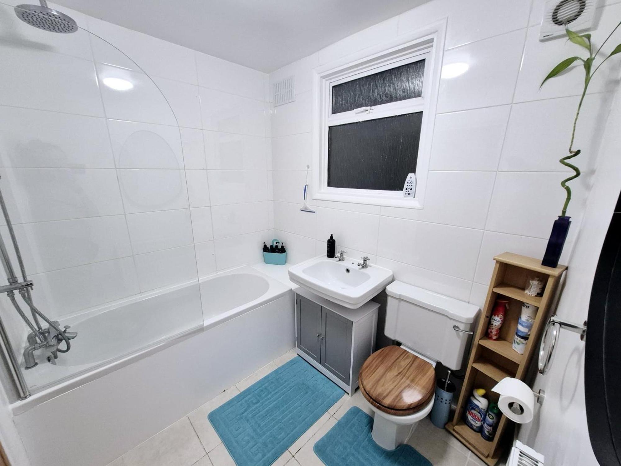 Stylish And Bright Flat In London N8 Turnpike Lane - Piccadilly Line Apartment ภายนอก รูปภาพ